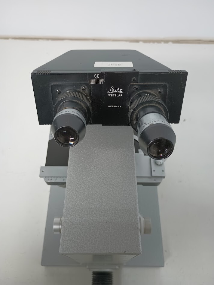 Vintage Leitz Wetzlar Dialux Microscope