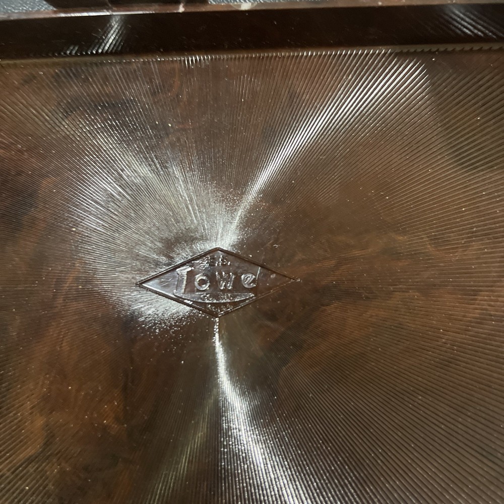 1945 E.S. Lowe Bakelite travel chess - complete & nice