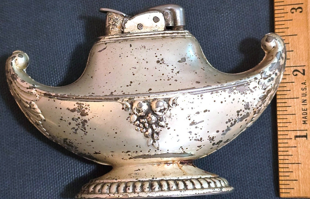 Vintage Art Deco Style Tabletop Lighter