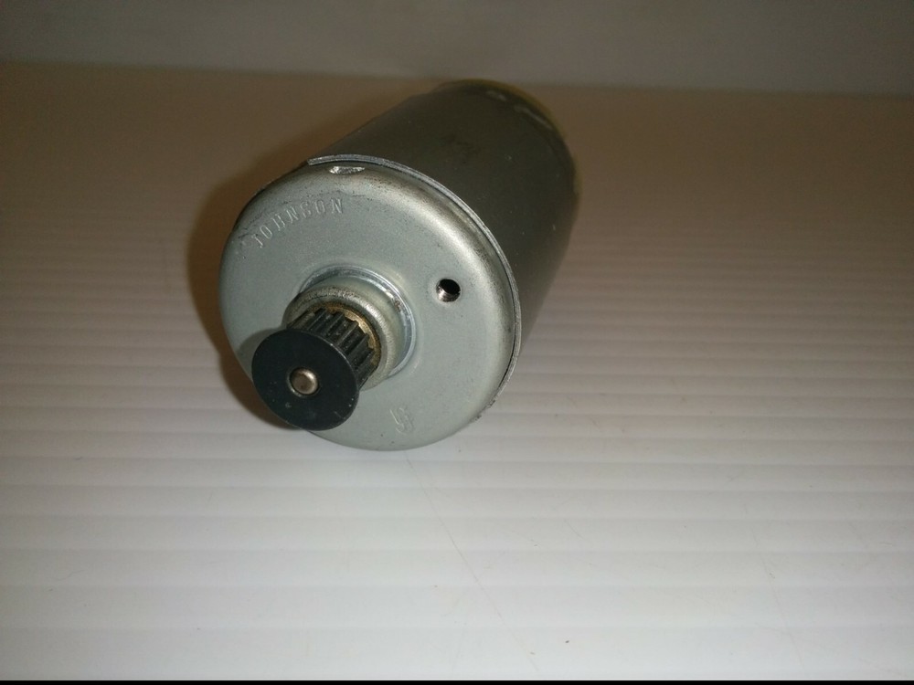 JOHNSON 65661/3A0361 DC REVERSIBLE 28 VDC MOTOR