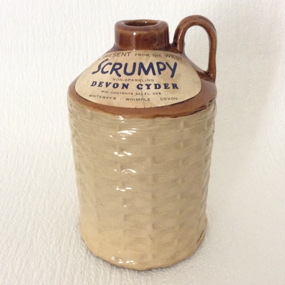 Scrumpy Devon Cider flagon - Stoneware - Wicker basket - 725ml/24.5fl oz