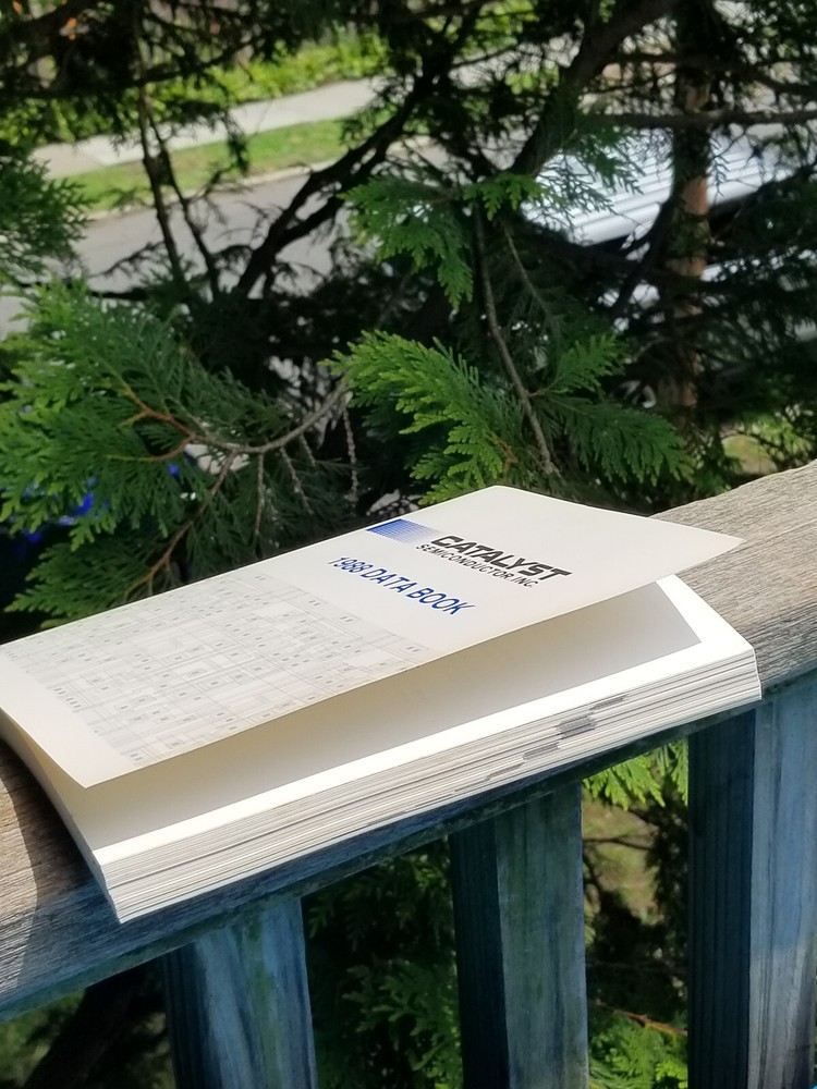 VINTAGE ELECTRONIC BOOK CATALYST SEMICONDUCTOR DATA CATALOG 1988