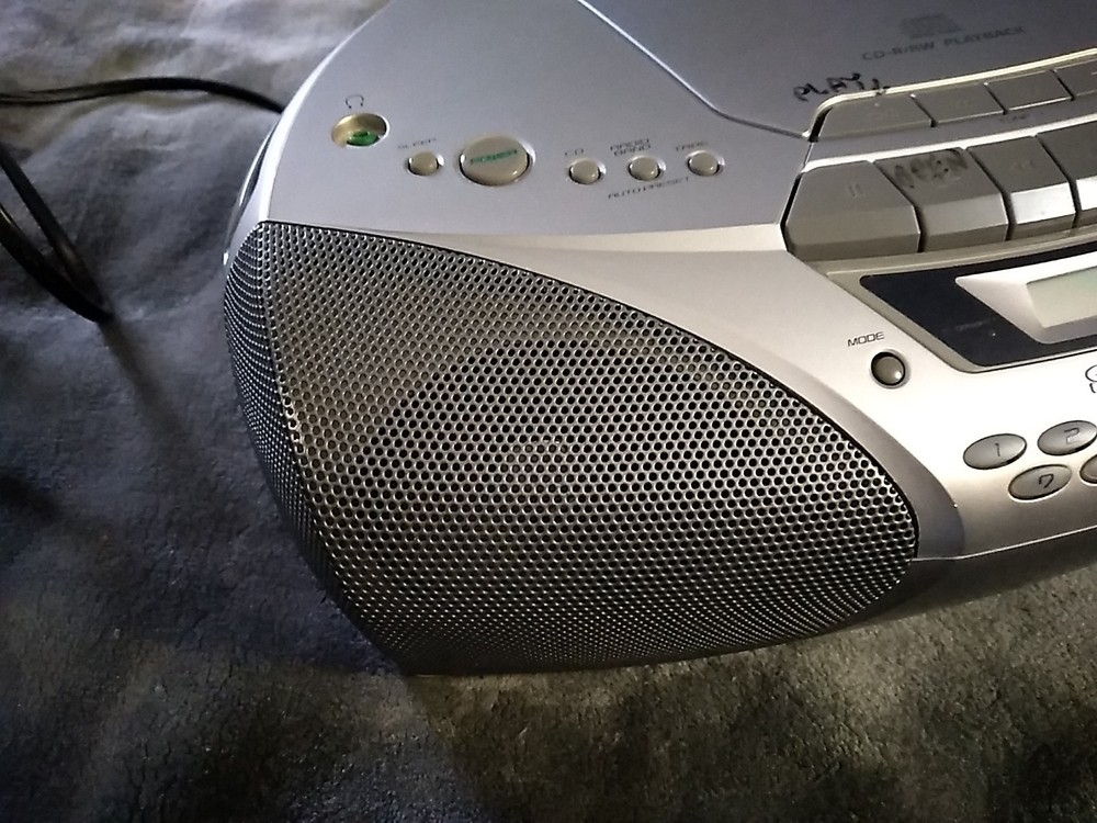 Sony CFD-S250 Radio/CD/Cassette Player - Tested