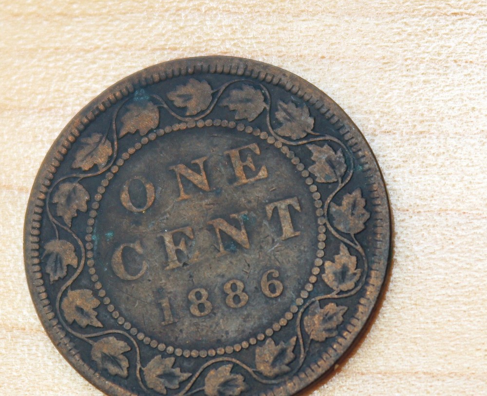 1886 Canada 1 Cent Round Chin