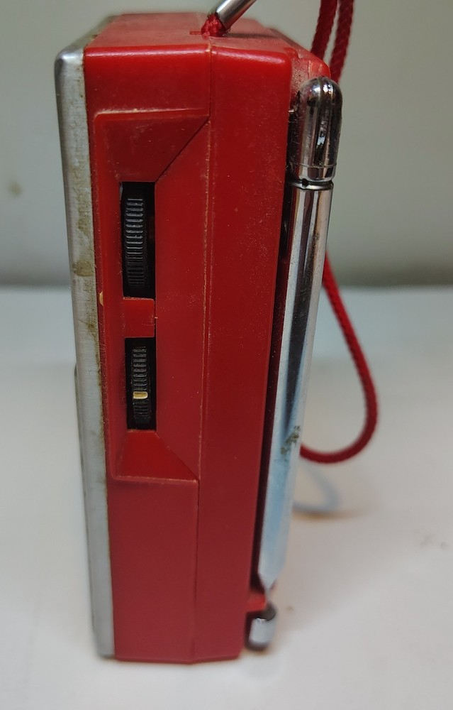 Panasonic RF-506 Transistor Radio Plays Good!