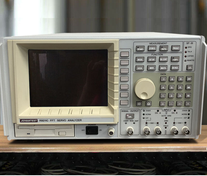 Advantest R9211C FFT Servo Analyzer
