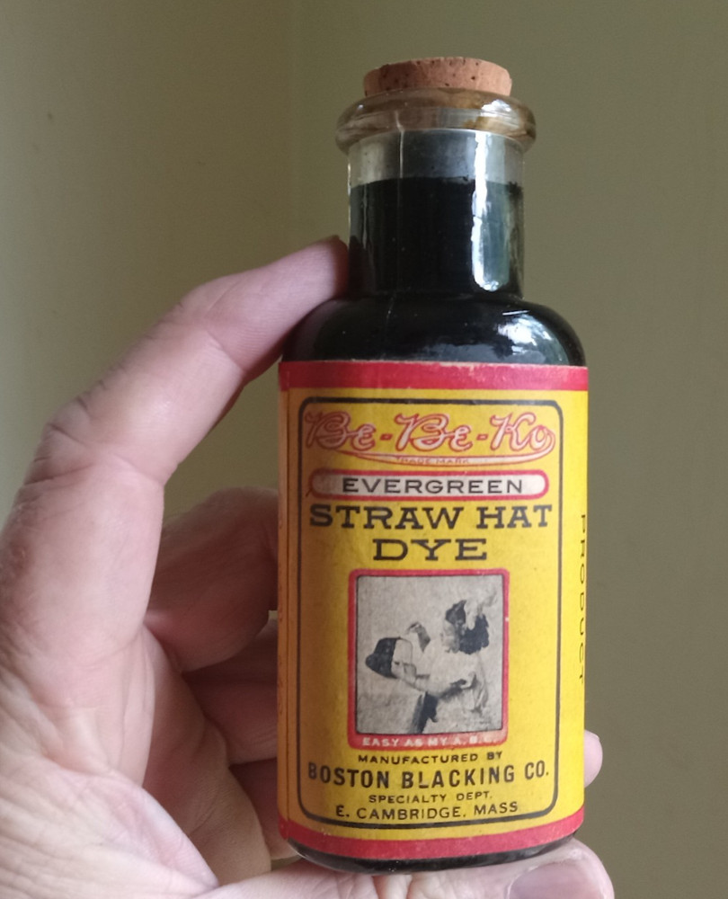 BE-BE-KO EVERGREEN STRAW HAT DYE BOSTON BLACKING CO E.CAMBRIDGE LABELED BOTTLE