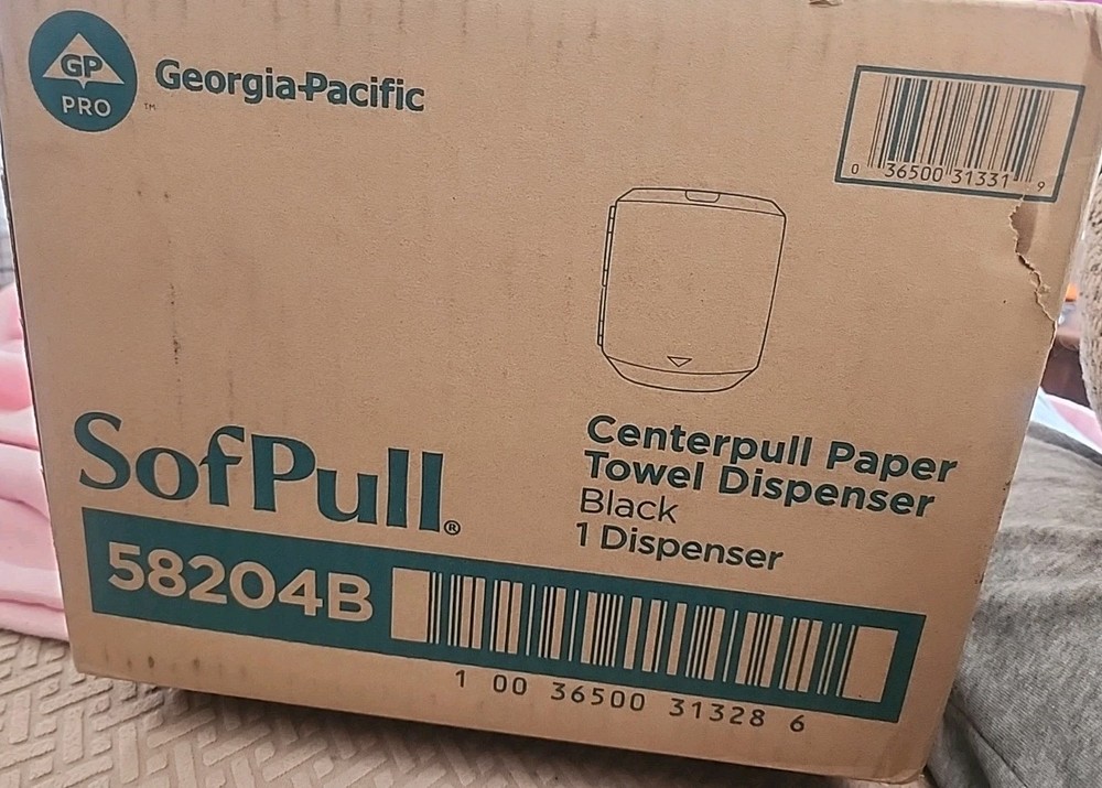 Georgia Pacific 58204B Sofpull Centerpull Hand Towel Dispenser 9.63 X 8.88 New