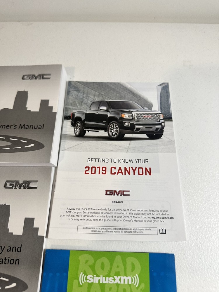 2019 GMC Canyon Denali Owner's Manual Set