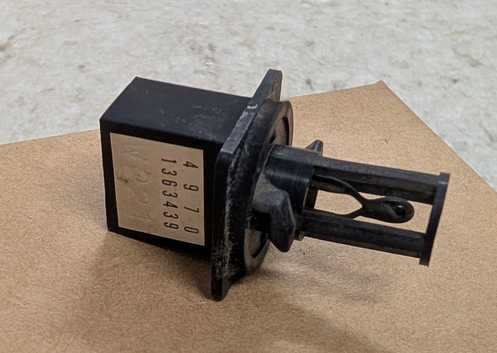 Volvo Auto Climate Temperature Sensor Interior 1363439
