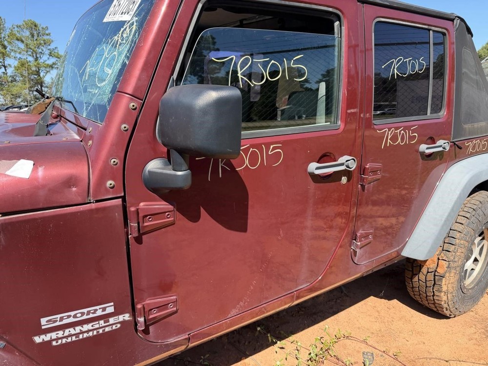 WRANGLER 2010 Transmission Shift 104918611