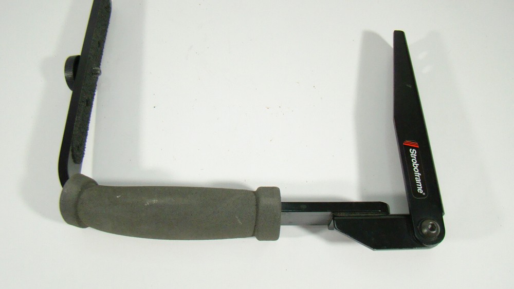 Stroboframe Quick flip 350 35mm camera flash bracket, Nice & Clean