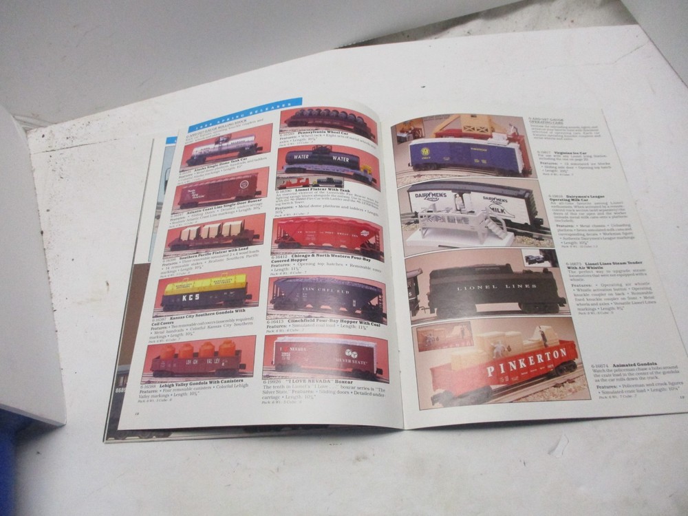 Lionel Catalog 1993 Stocking Stuffer 1994 Spring Release