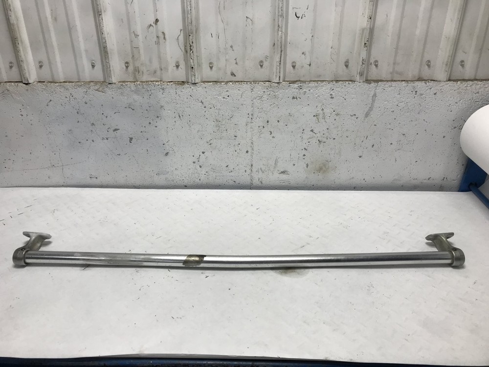 Freightliner FLC112 41.5(in) Grab Handle, Cab Entry (Rear) - Used