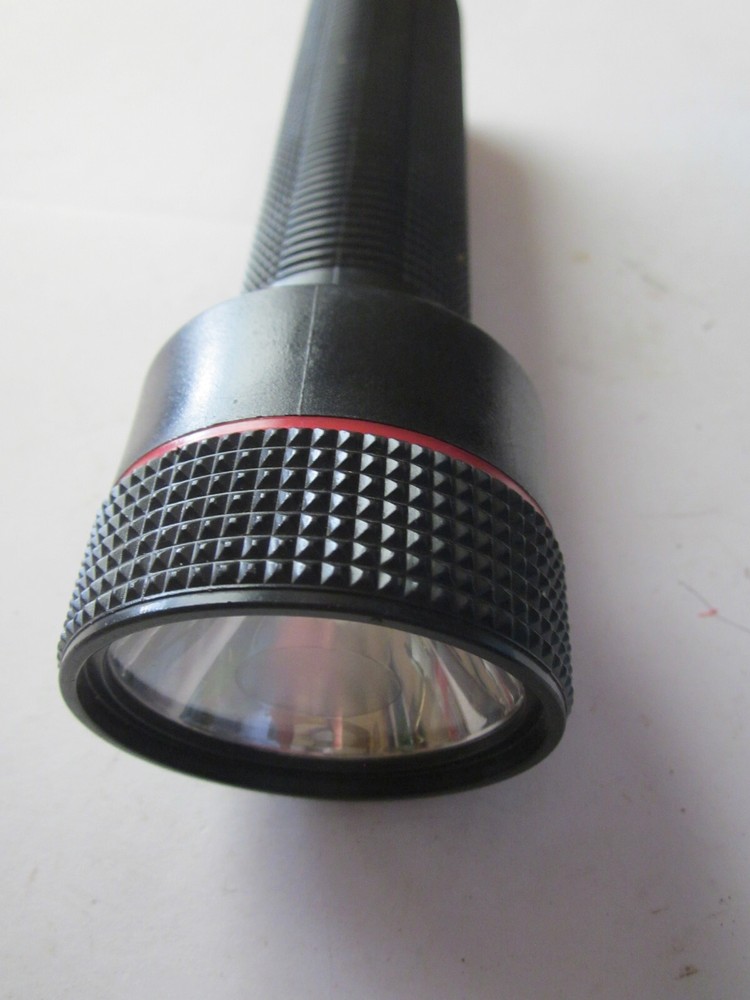 Lumilite K-2D Flashlight -- Working