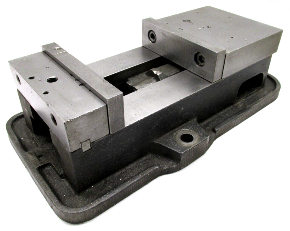KURT ANGLOCK 6" MILLING MACHINE VISE w/ JAWS - #D60
