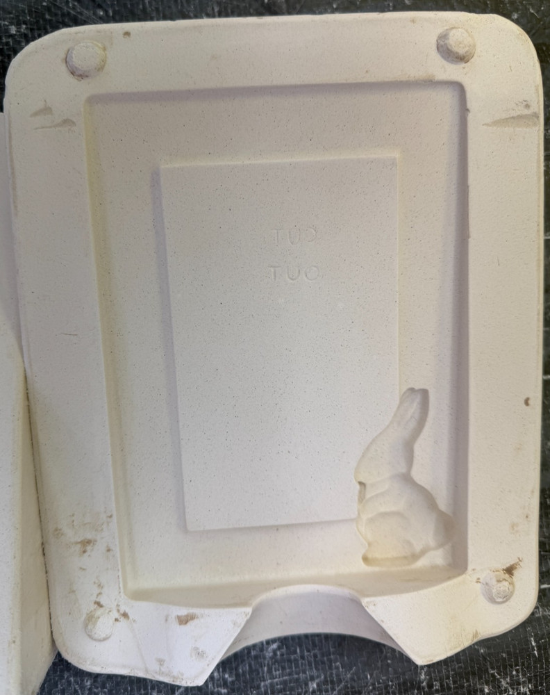 VINTAGE DUNCAN CERAMIC MOLD #DM-140E RABBIT FRAME