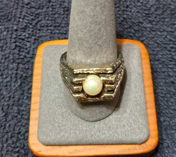 Sterling Silver Ring With Pearl