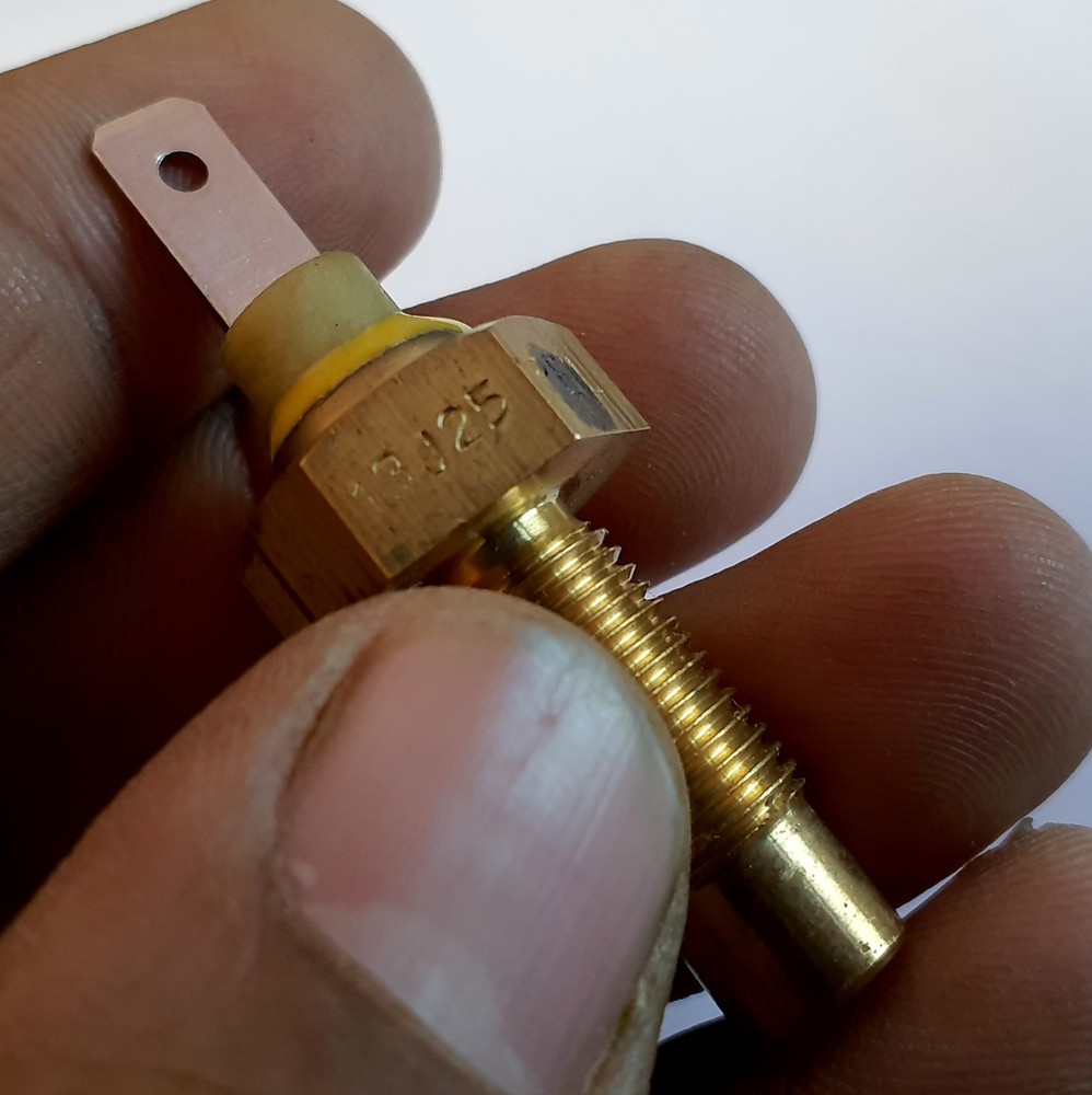 For Mahindra Tractor Temperature Sensor Unit E007700921B91