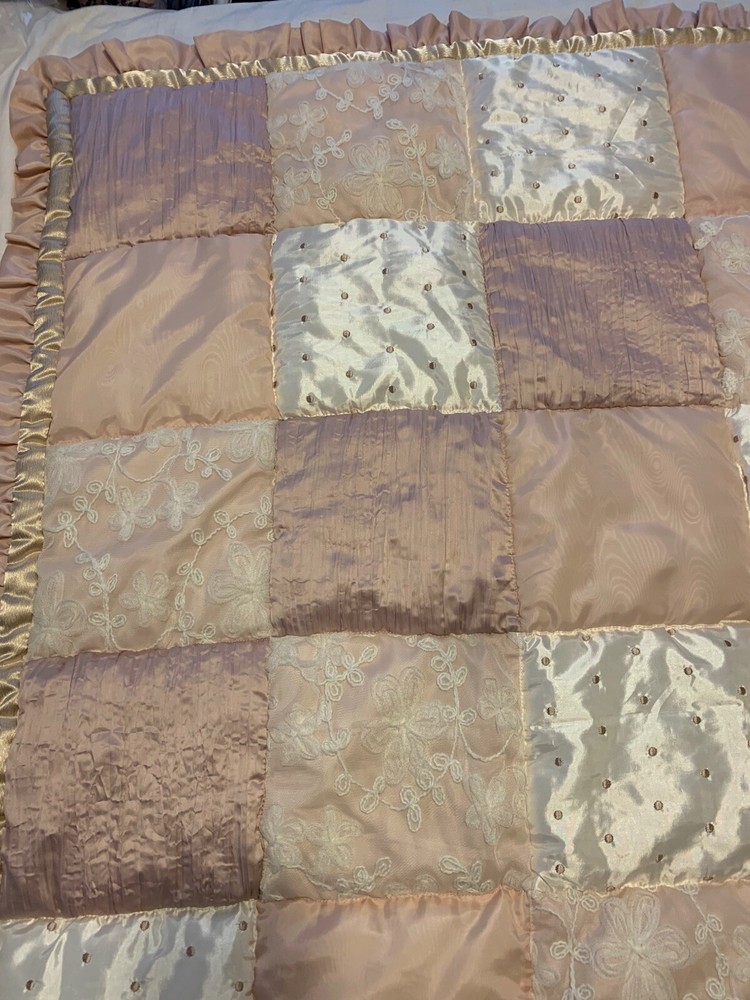 The Peanutshell Grace 3 Piece Crib Bedding Set