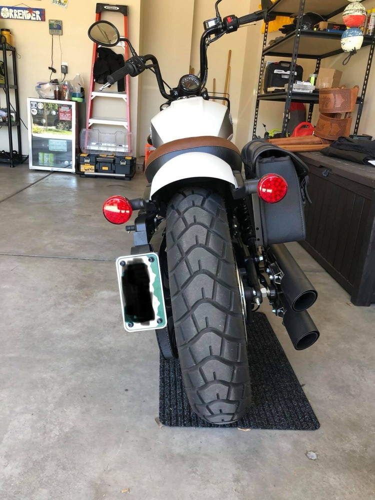 Scout Bobber Vertical License Plate Mount