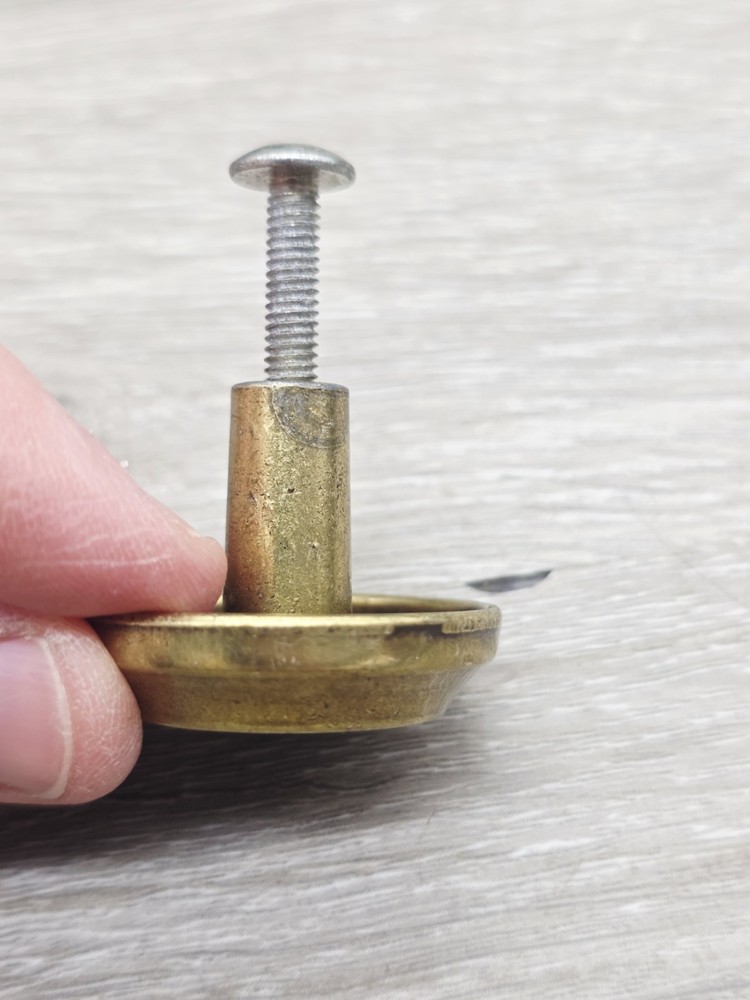 8 Vintage Brass Round Reclaimed Drawer Pulls Knobs With Hardware