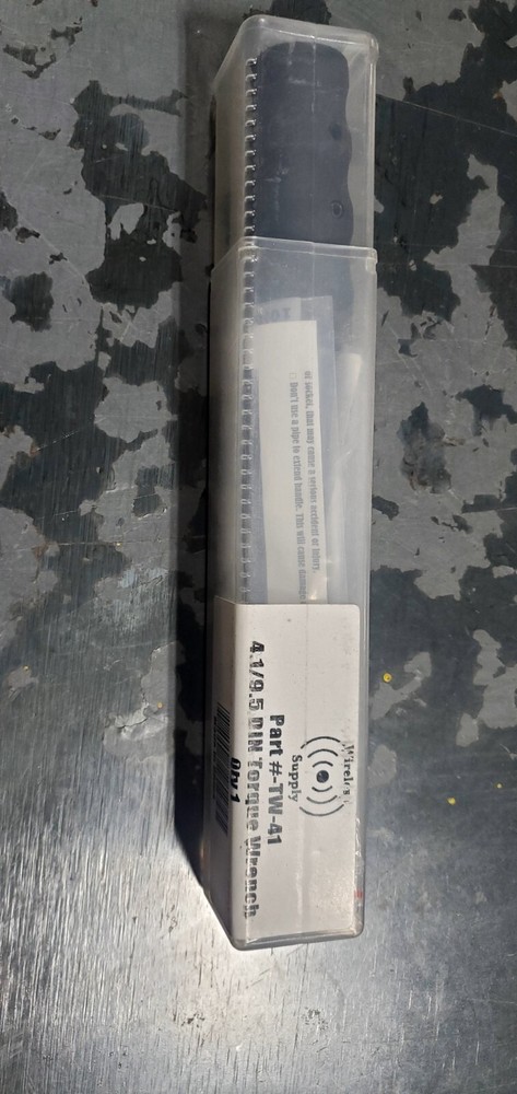 Torque Wrench 4.1 Mini DIN Type CONNECTORS