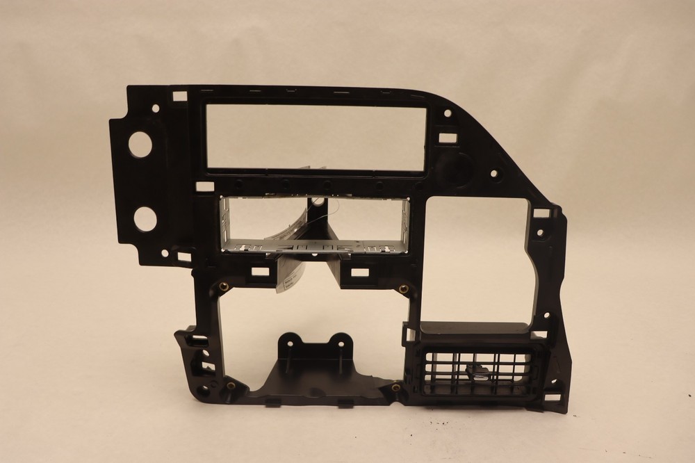 2018-2023 PETERBILT 579 DASH DASHBOARD PANEL BRACKET S77-6004 OEM