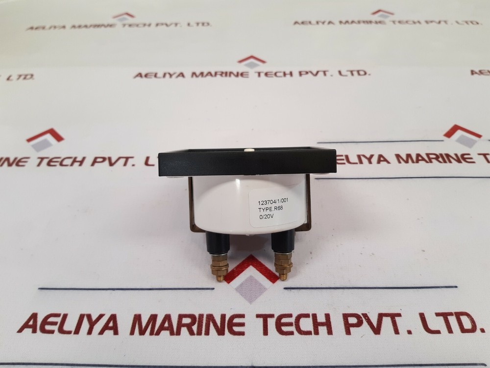 Hobut R68 Voltmeter 5527 DY-48C