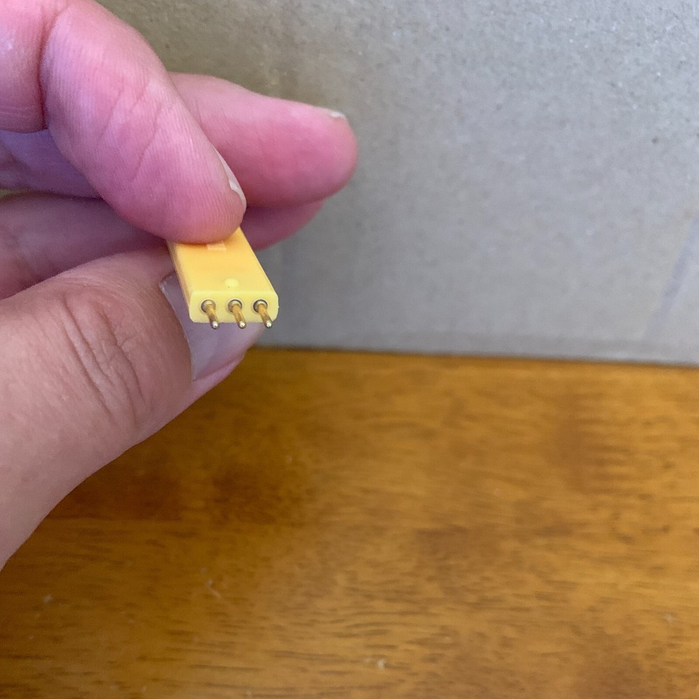 new! DIGICOMM YELLOW #14 KNOCK DOWN PAD