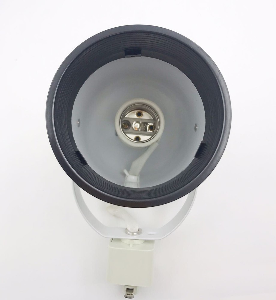 Line Voltage Track Lighting Head, White ,120V E26 Medium Socket ,HV220 WH
