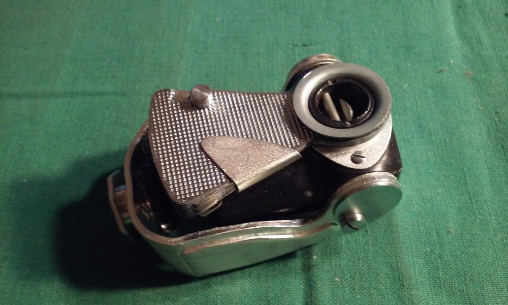 Vintage VOSS Camera Folding Flash Bulb Gun Attachment With Black Vinyl Case