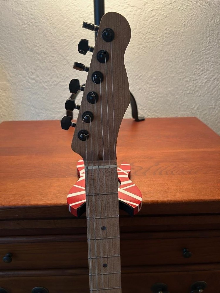 Electric Guitar Striped Soloist Rest