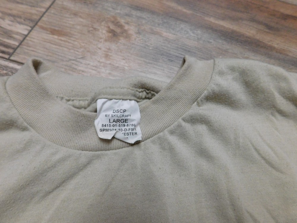 US MILITARY SAND UNDERSHIRT SIZE LARGE