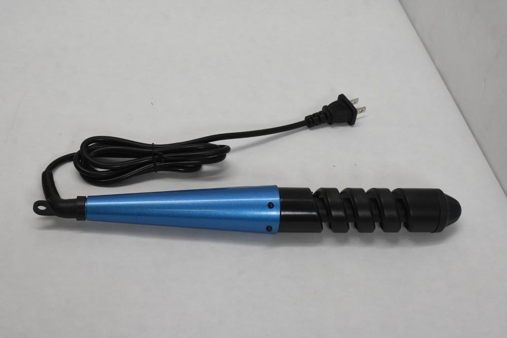 Nano Titanium Plate LED Temperature Settings Digital Ionic Straightener 1-1/4"