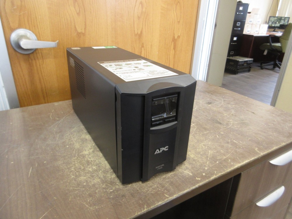 APC Line-Interactive Smart-UPS SMT1500C 1500VA Used