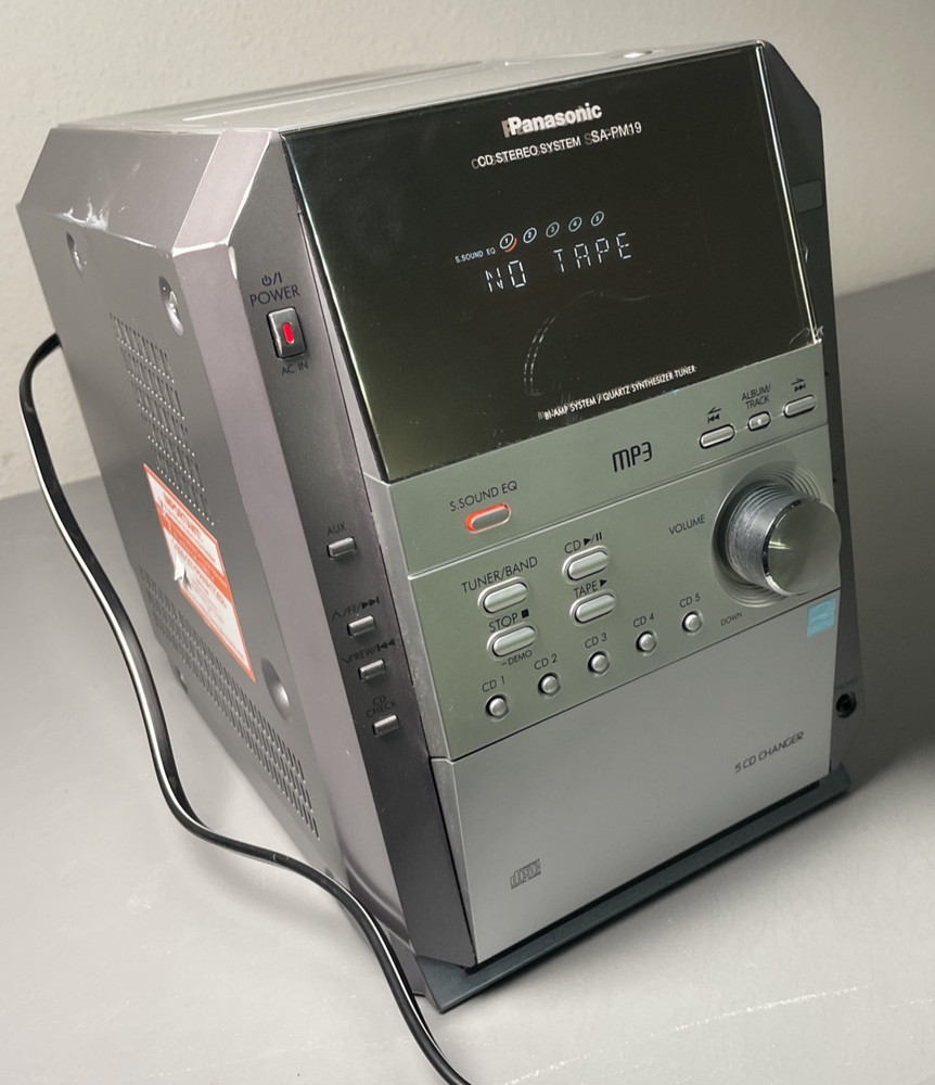 Panasonic SA-PM19 Stereo System 5-CD Changer NO SPEAKERS NO REMOTE