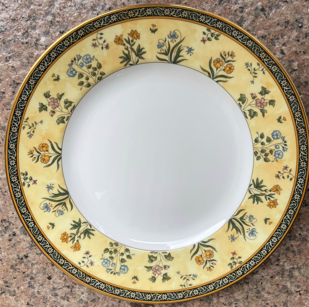 WEDGWOOD INDIA SALAD PLATE MINT