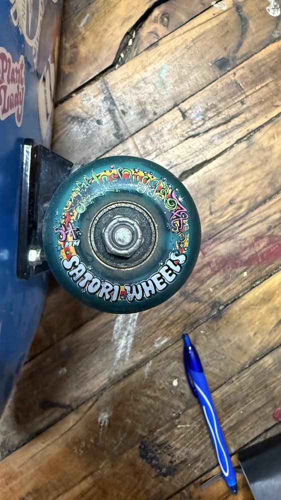 CCS Skateboard Custom Complete 32 x 8.0