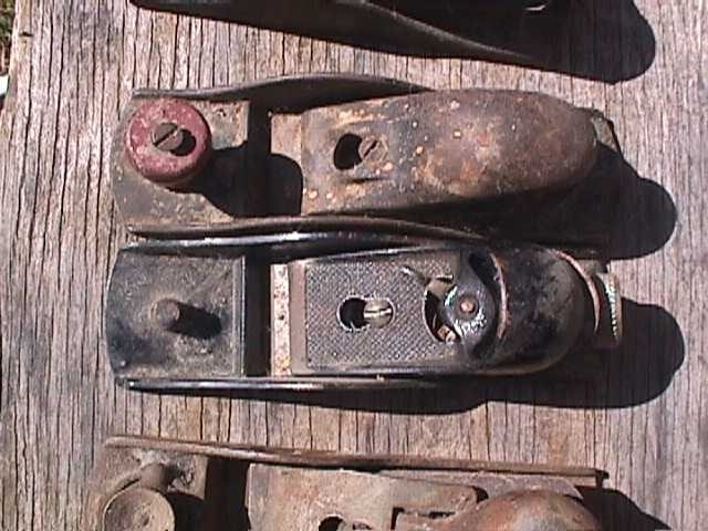 RUSTY WOOD BLOCK PLANE PARTS