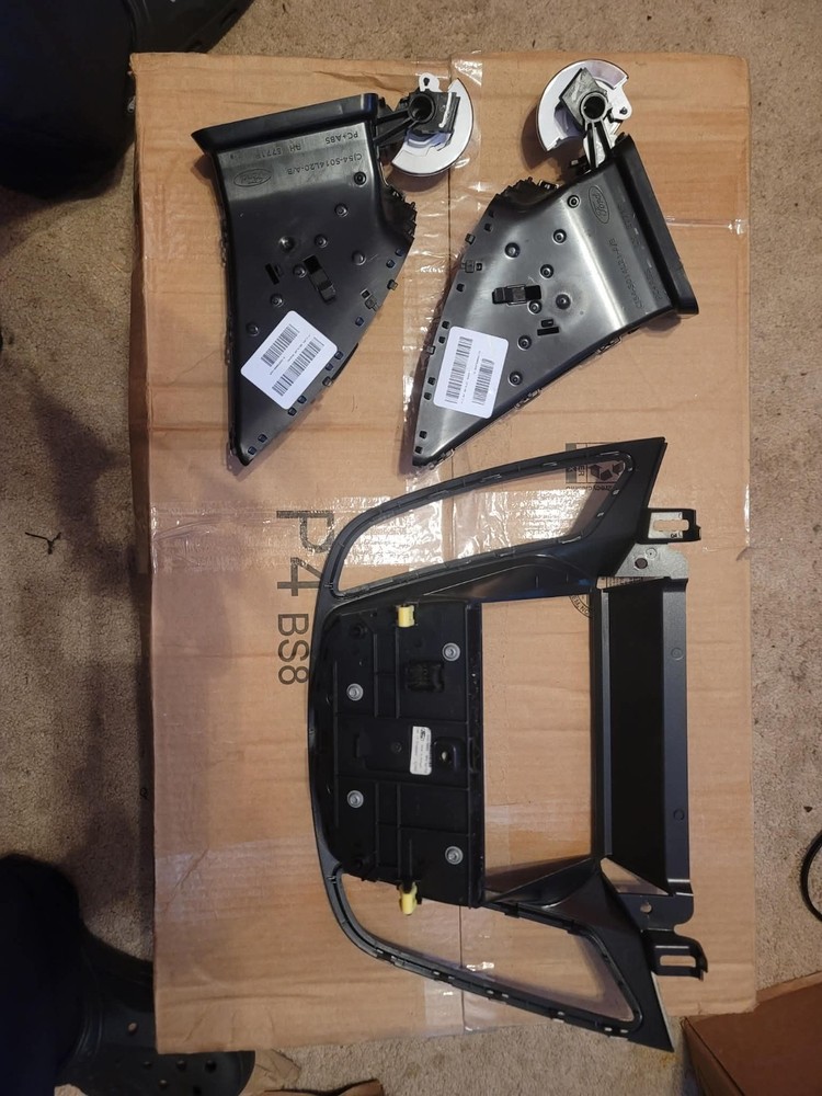 2013-2014 Ford Escape Titanium SONY 8" GPS Radio Display SYNC 2 Module Controls