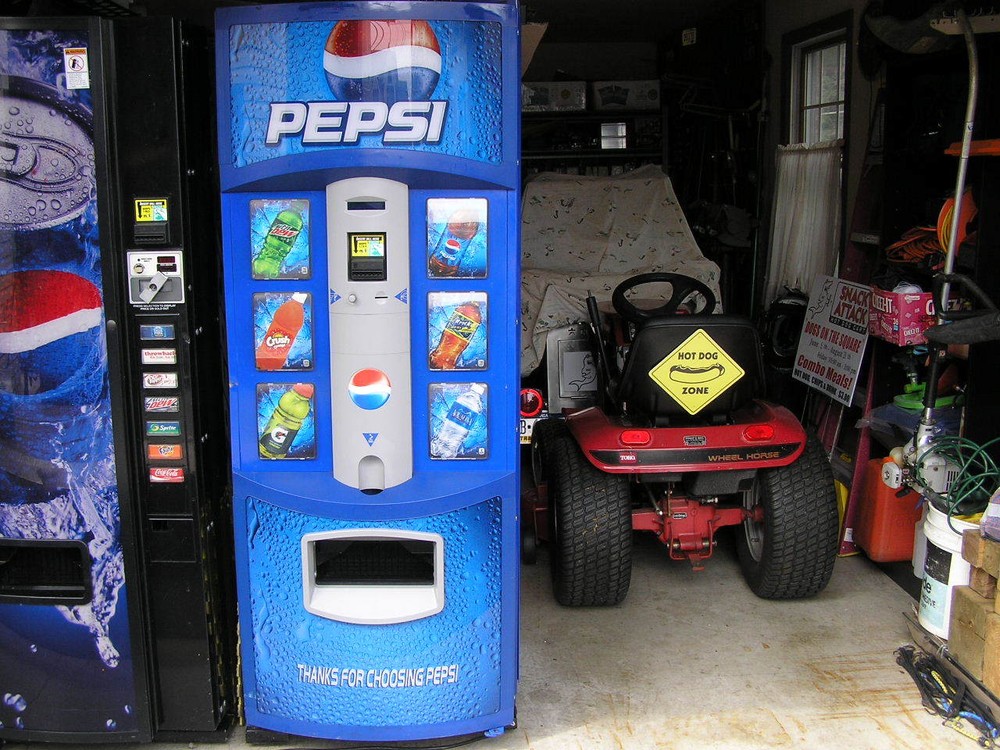 DIXIE NARCO 501E HVV SODA VENDING MACHINE "Gatorade Riptide Rush" BOTTLE LABEL