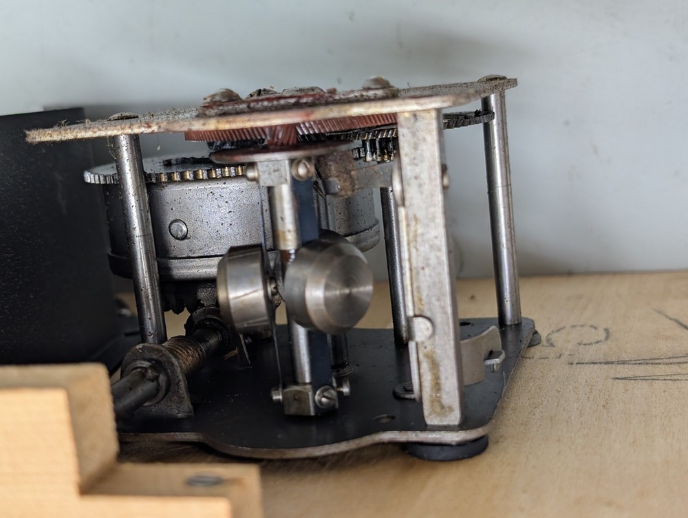 Thorens Acoustic Portable Gramophone record player c1939