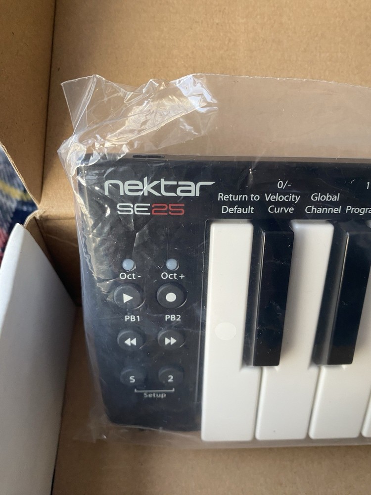 Nektar SE25 25 Keys Mini USB Controller Keyboard