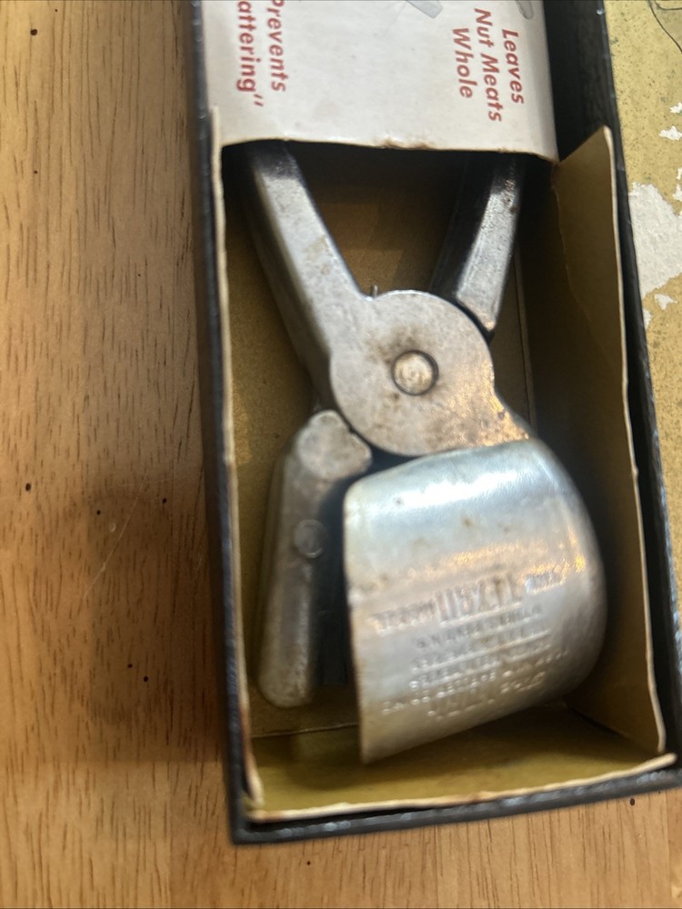 Vintage Texan Nut Sheller - Kitchen Tool - 1960s - Classic “the Ideal Gift”