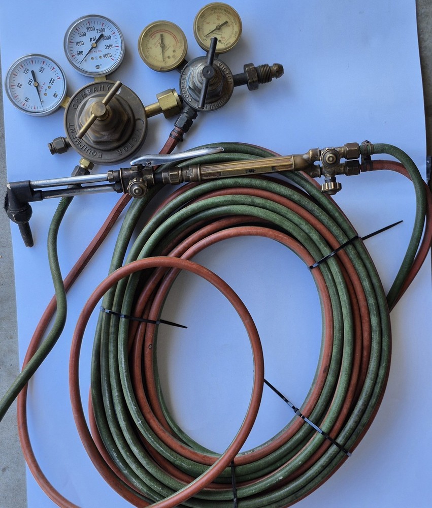 Victor Oxygen Acetylene Gage Set With Hoses
