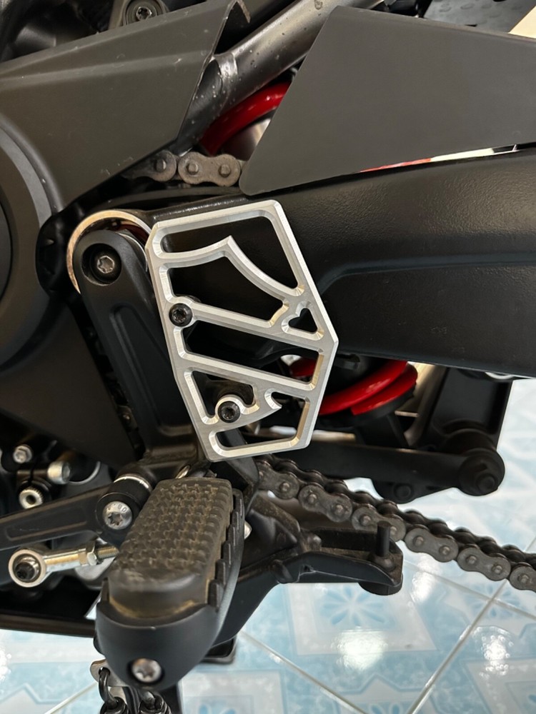 Harley pan america foot guard