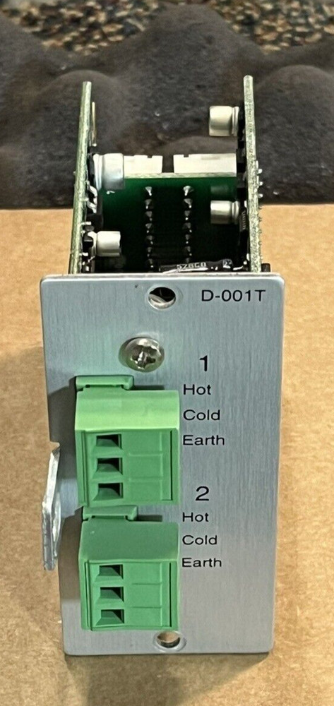 (1) TOA D-001T Dual Mic/Line Input Module. TESTED. FULLY FUNCTIONAL.