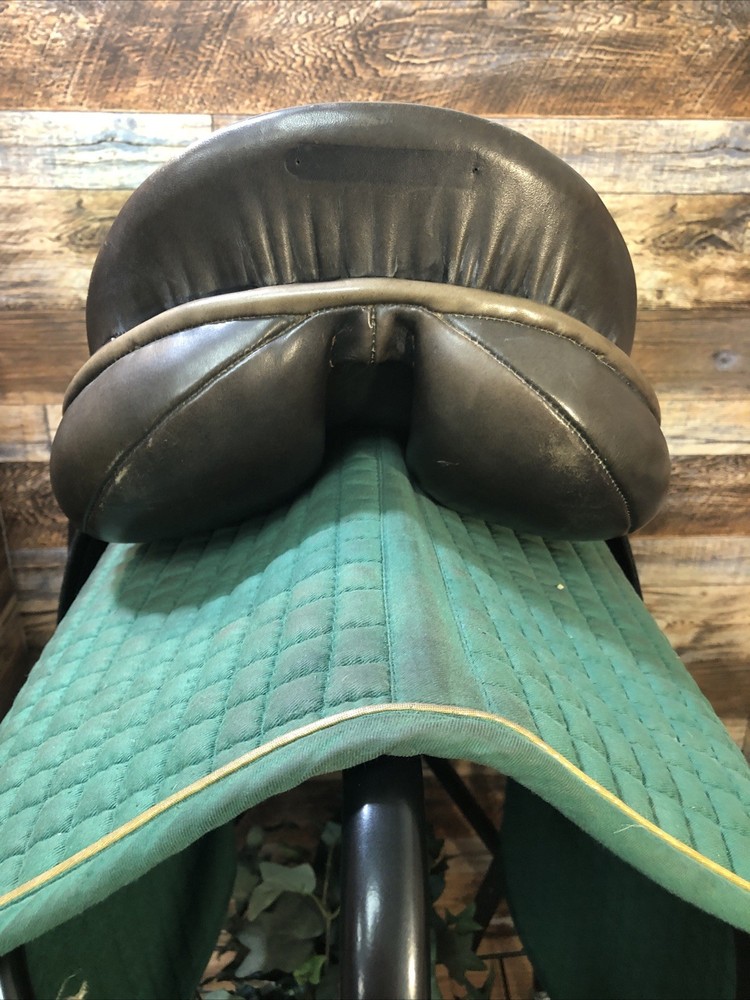 16.5" County W.B. Dressage Saddle