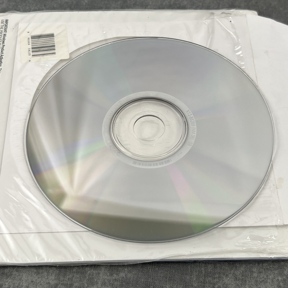 Genuine MICROSOFT WINDOWS XP PROFESSIONAL 2002 Complete w/CD & Product Key!